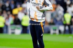 巴黎圣日耳曼渐入佳境，姆巴佩继续闪耀欧战