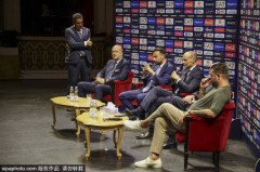 马朗·萨尔自由身加盟沙特球队内奥姆：从法甲到沙特的全新挑战与机遇