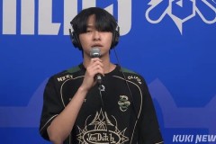 Quad：前两局我对线都打得不错，所以第三局选择了阿兹尔