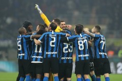 欧冠强弱对话！圣吉联合主场死磕国际米兰，黑马能否爆冷掀翻意甲豪门？